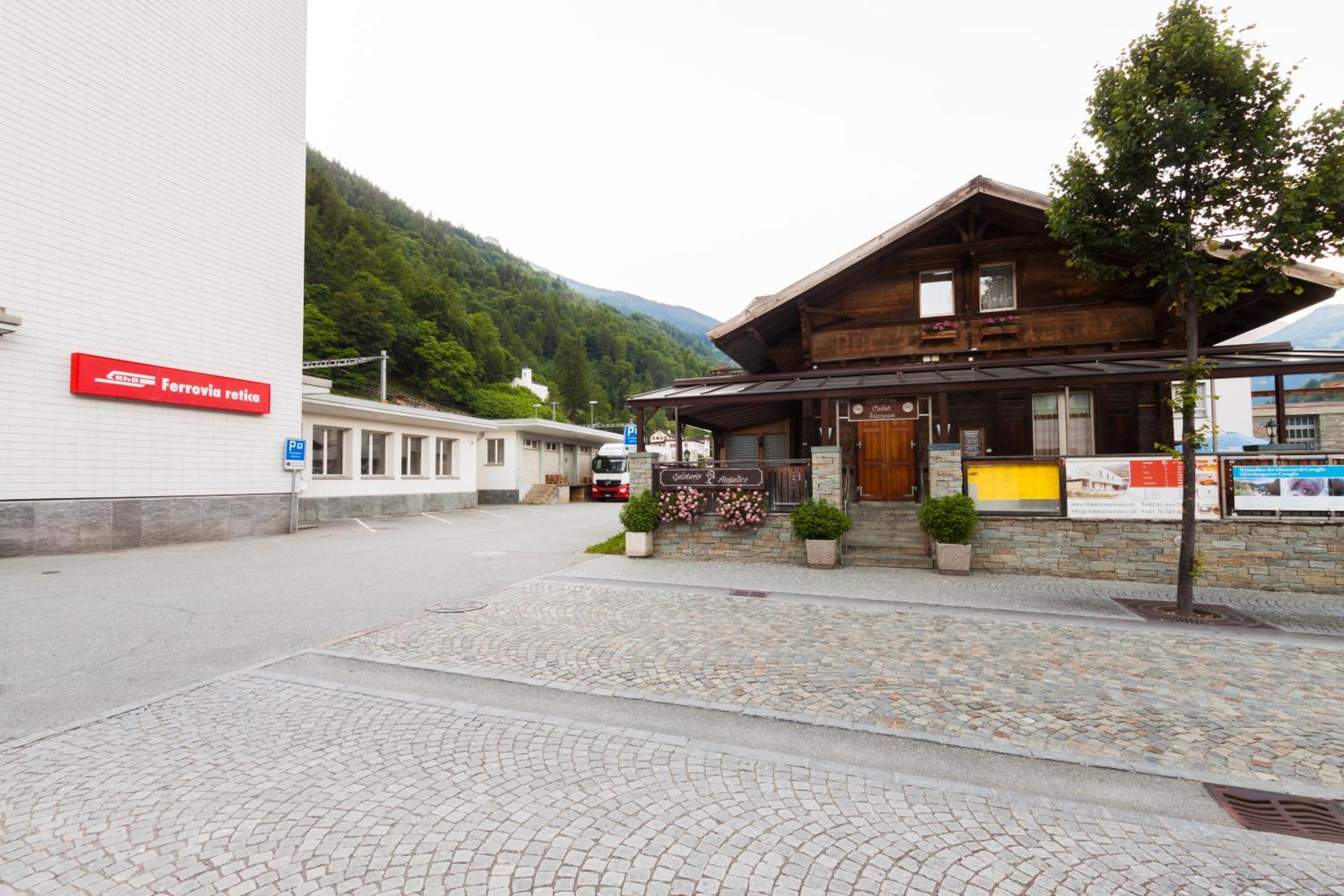 Ristorante Pensione Chalet Stazione Poschiavo Buitenkant foto